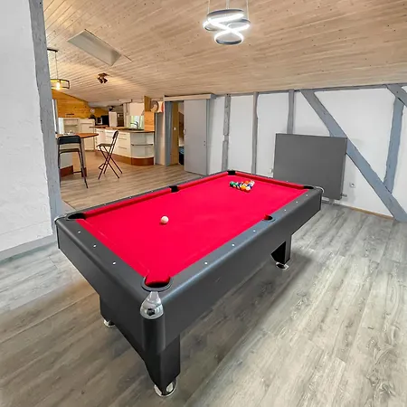 A Avec Piscine, Billard, Ping Pong