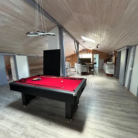 A Avec Piscine, Billard, Ping Pong *